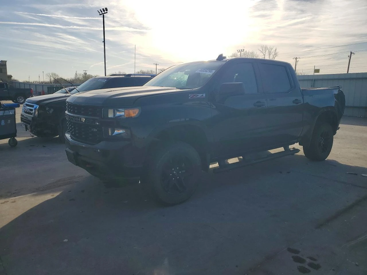 Chevrolet Silverado K1500* Trail Boss Custom* 4X4* V8* , снимка 2 - Автомобили и джипове - 54265648