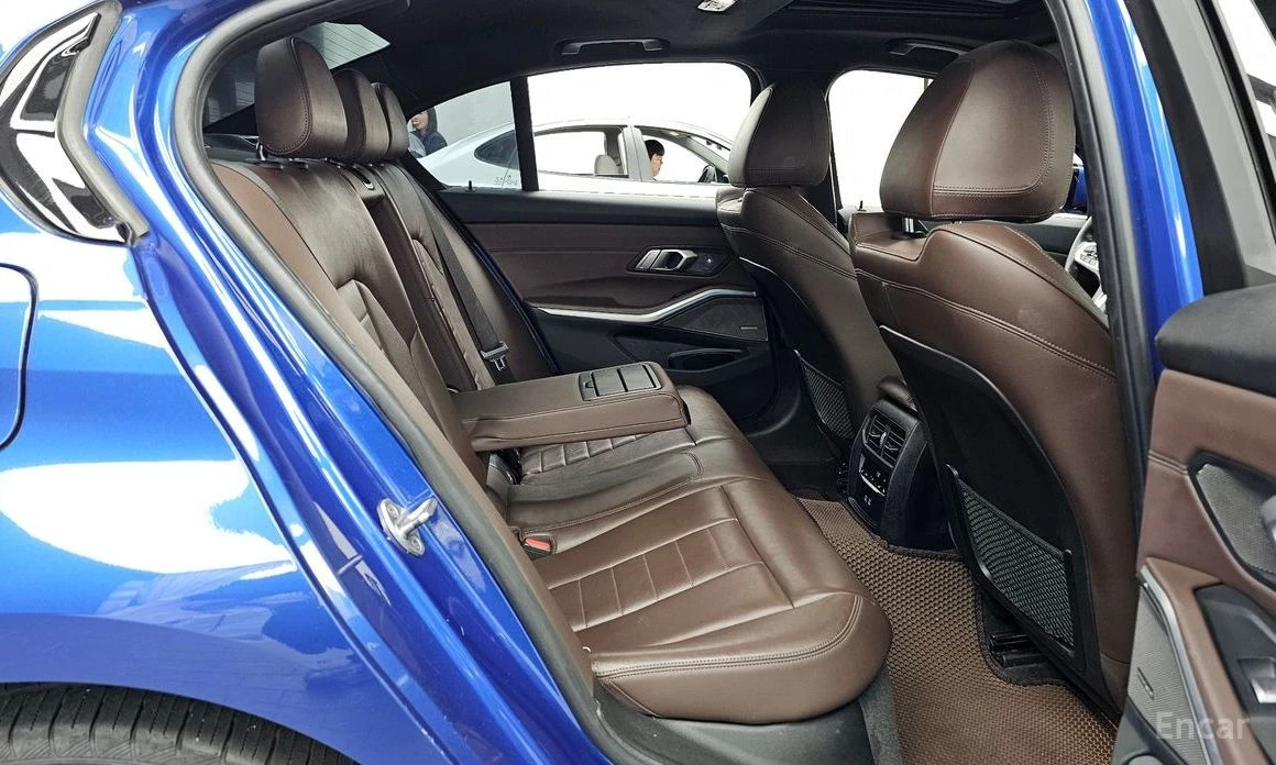 BMW 330, снимка 12 - Автомобили и джипове - 54333324