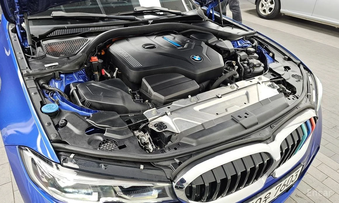 BMW 330, снимка 6 - Автомобили и джипове - 54333324