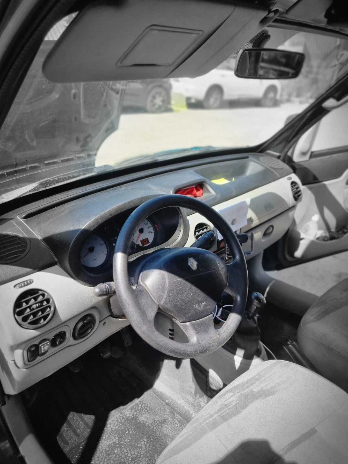 Renault Kangoo, снимка 5 - Автомобили и джипове - 54374492