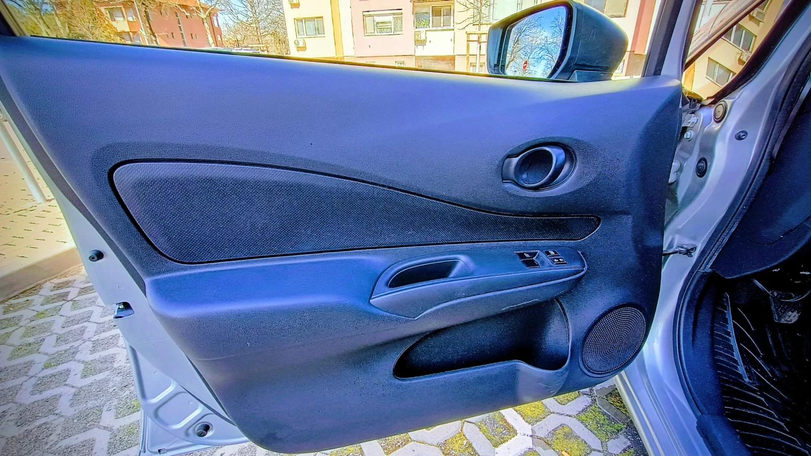 Nissan Note, снимка 7 - Автомобили и джипове - 54455746