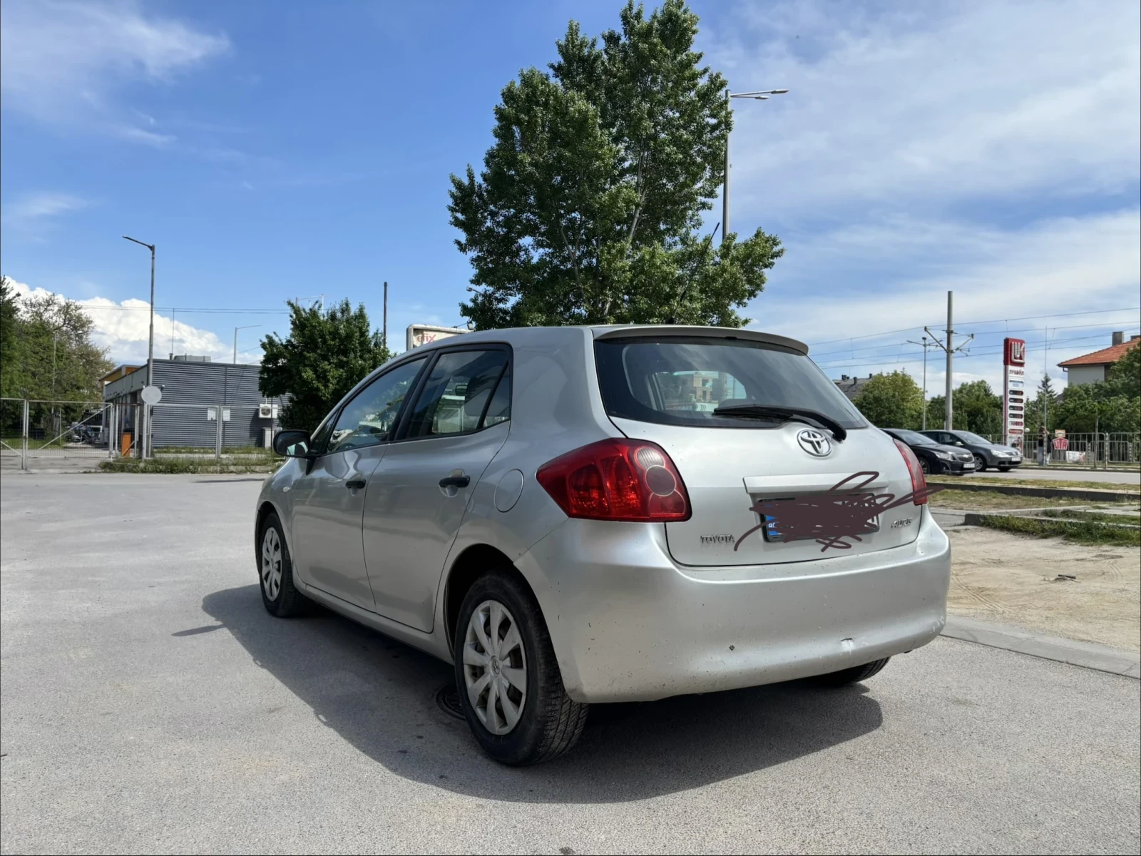 Toyota Auris, снимка 9 - Автомобили и джипове - 54495420