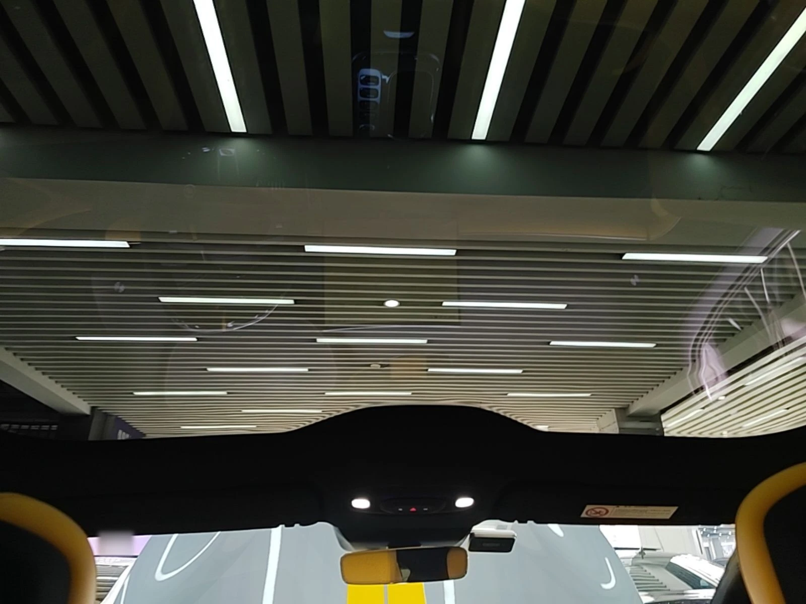 Xiaomi SU7 Ultra , снимка 13 - Автомобили и джипове - 54512792