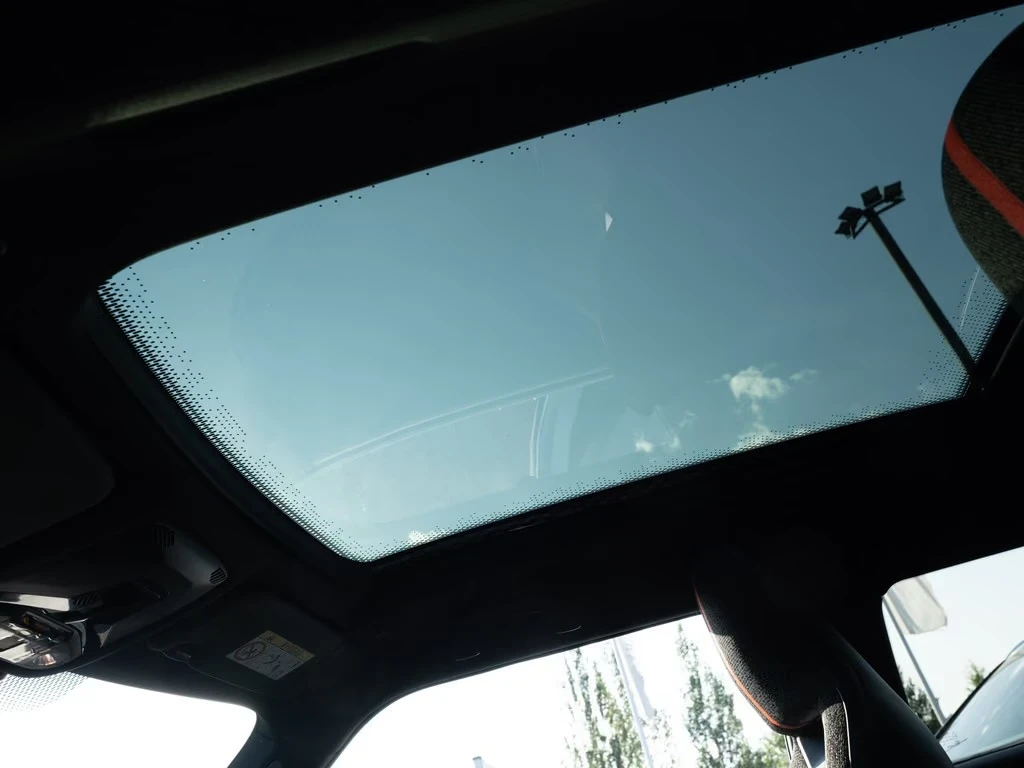 Mini Cooper 49 kWh John Cooper Works Trim L, снимка 14 - Автомобили и джипове - 56277958