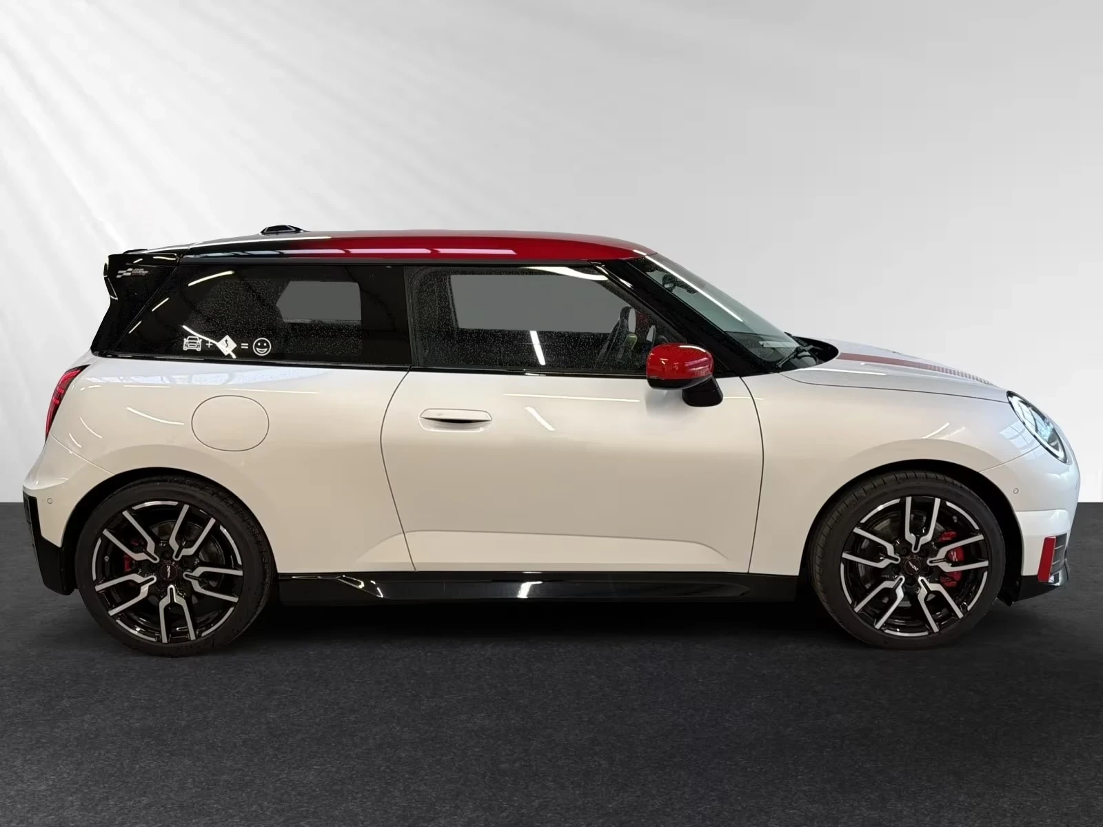 Mini Cooper SE 49 kWh John Cooper Works Trim L, снимка 3 - Автомобили и джипове - 54542576
