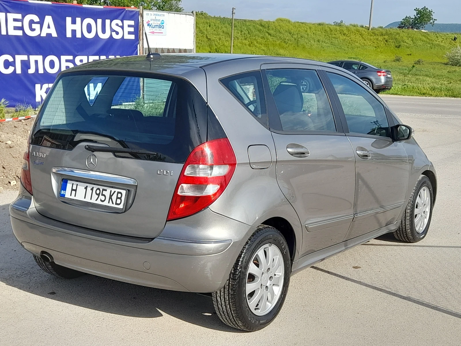 Mercedes-Benz A 180, снимка 4 - Автомобили и джипове - 54620753