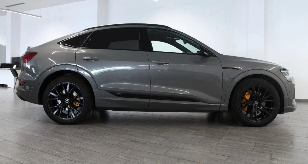 Audi E-Tron Sportback Quattro S-Line Black Edition, снимка 3 - Автомобили и джипове - 54835896