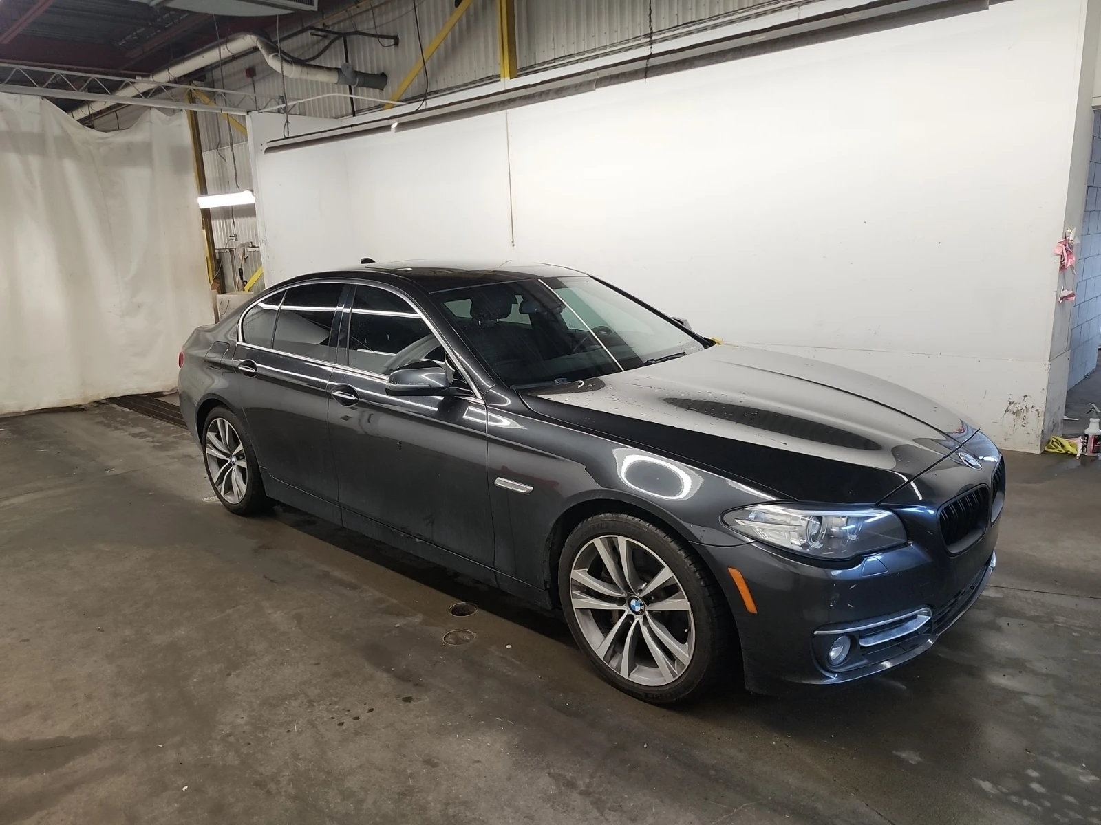 BMW 535 i xDrive | Navigation | Memory Seats | Sunroof, снимка 2 - Автомобили и джипове - 55007621