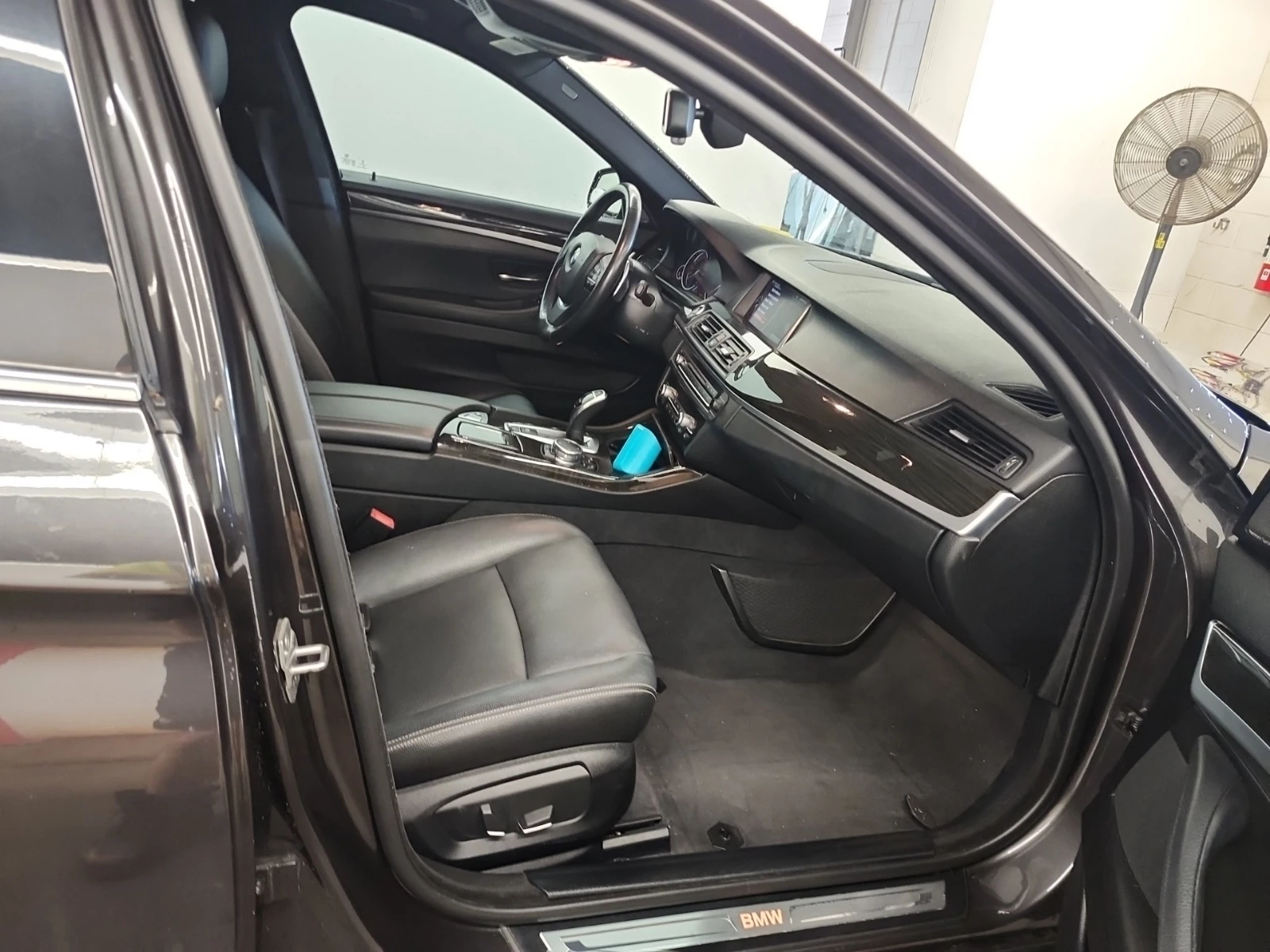 BMW 535 i xDrive | Navigation | Memory Seats | Sunroof, снимка 10 - Автомобили и джипове - 55007621