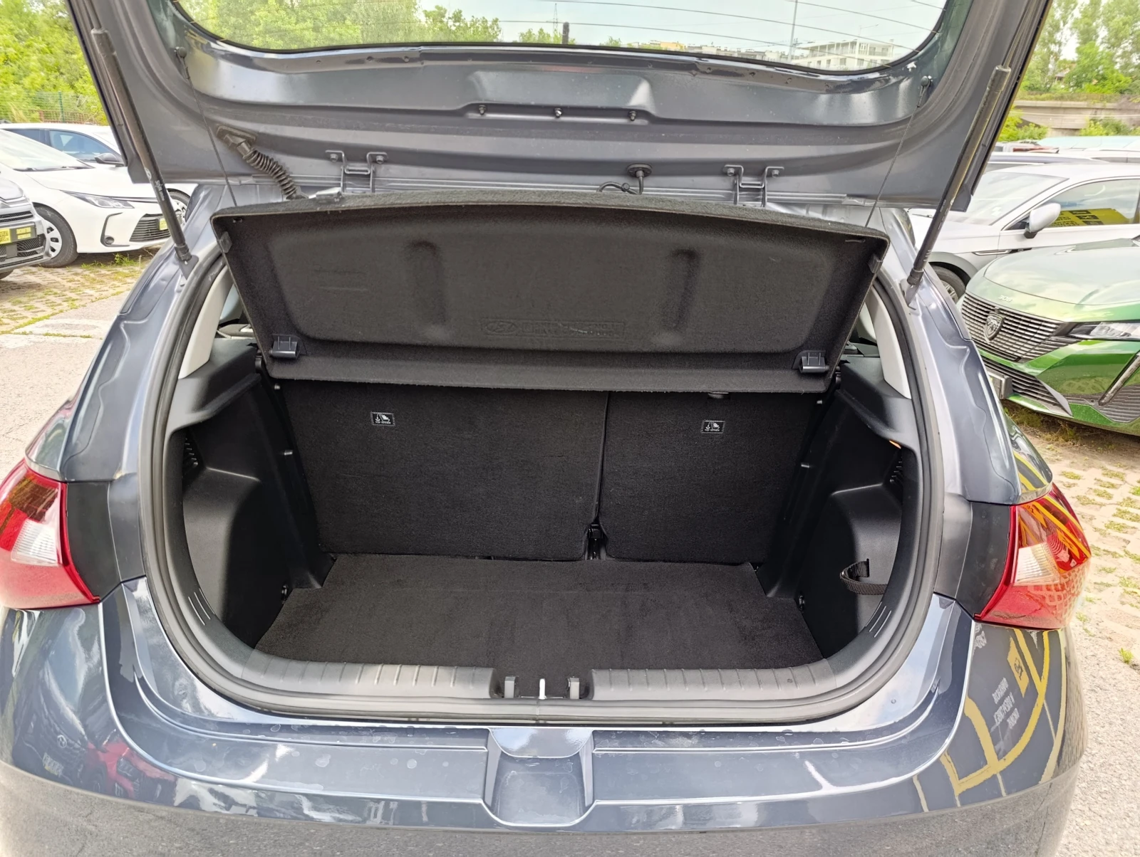 Hyundai I20  85hp Закупен от БГ, снимка 15 - Автомобили и джипове - 55036398