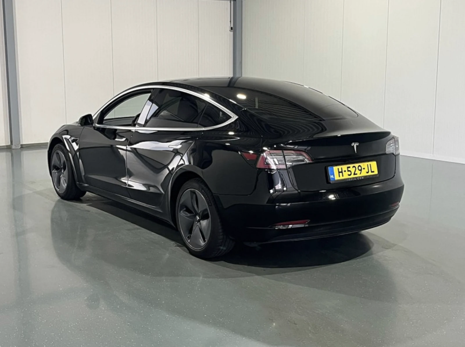 Tesla Model 3 Standart Range Plus , снимка 4 - Автомобили и джипове - 55133902