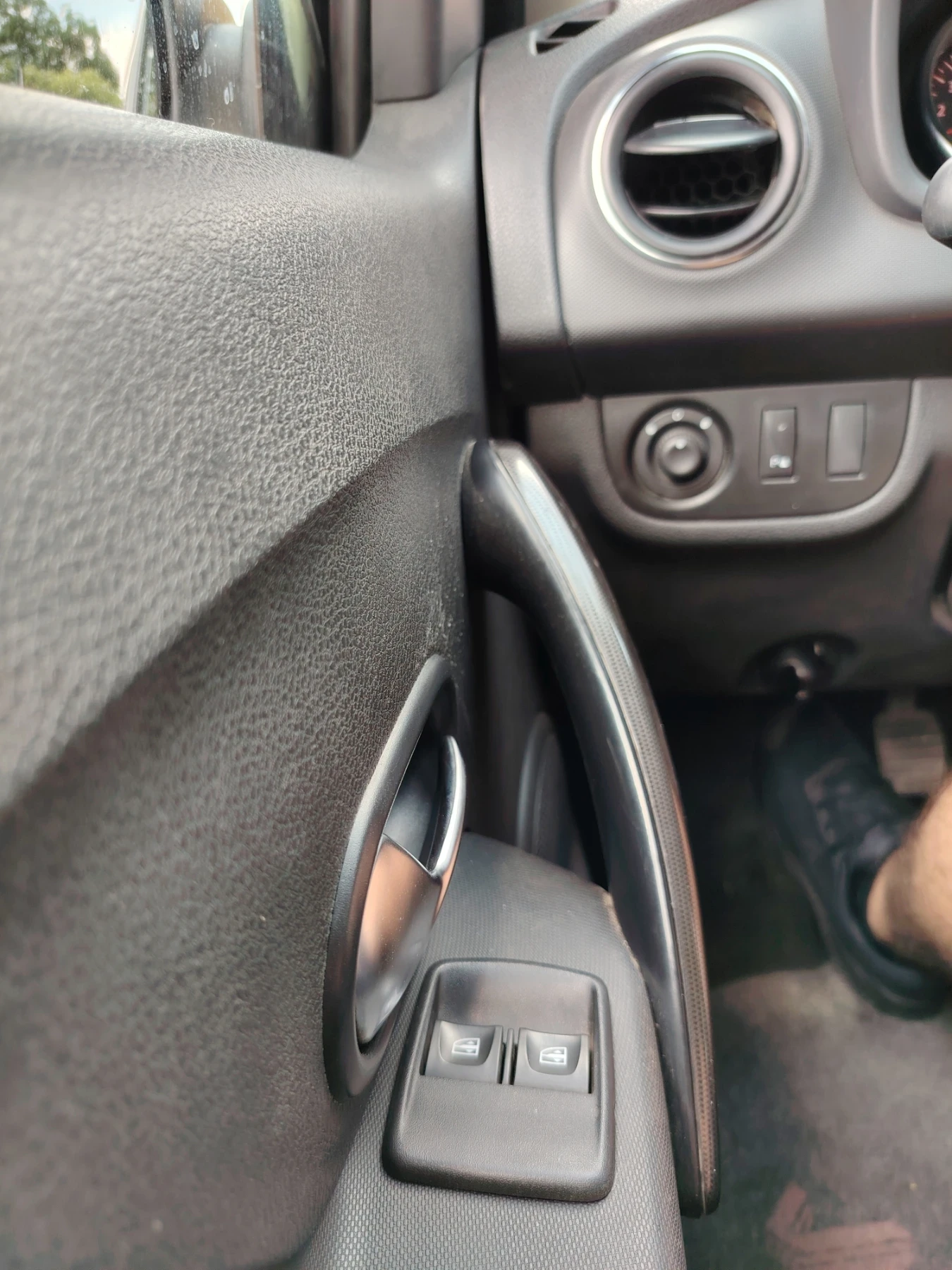 Dacia Logan MCW 100TCe, снимка 8 - Автомобили и джипове - 55170239