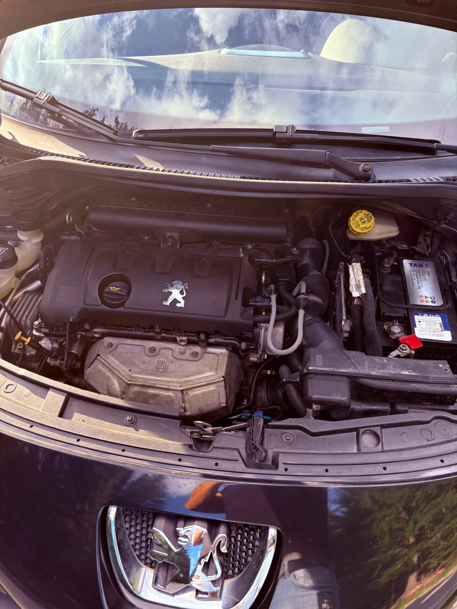 Peugeot 207 1.4 , снимка 10 - Автомобили и джипове - 55416873