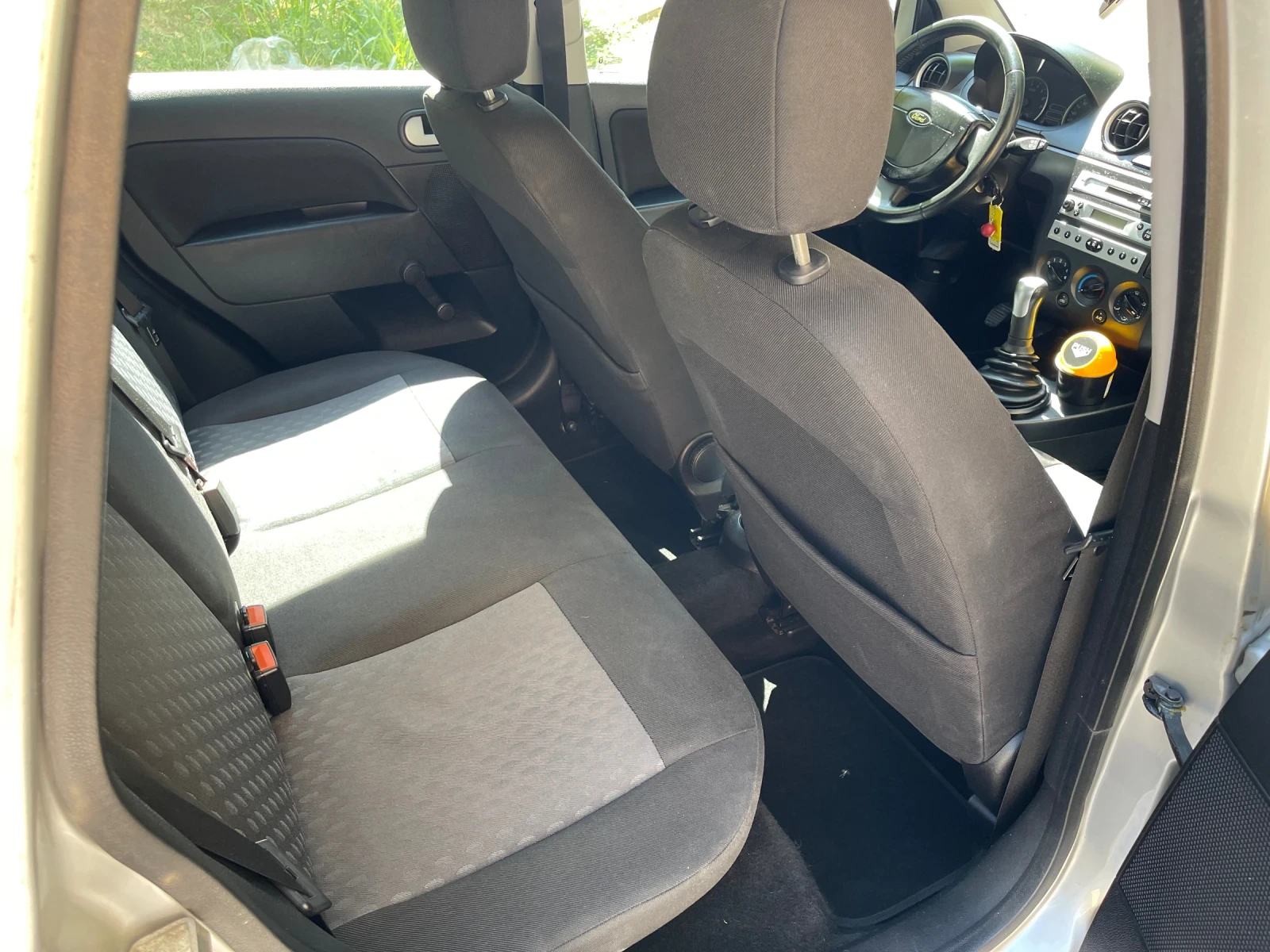 Ford Fiesta 1.25 CLIMA, снимка 10 - Автомобили и джипове - 55493336