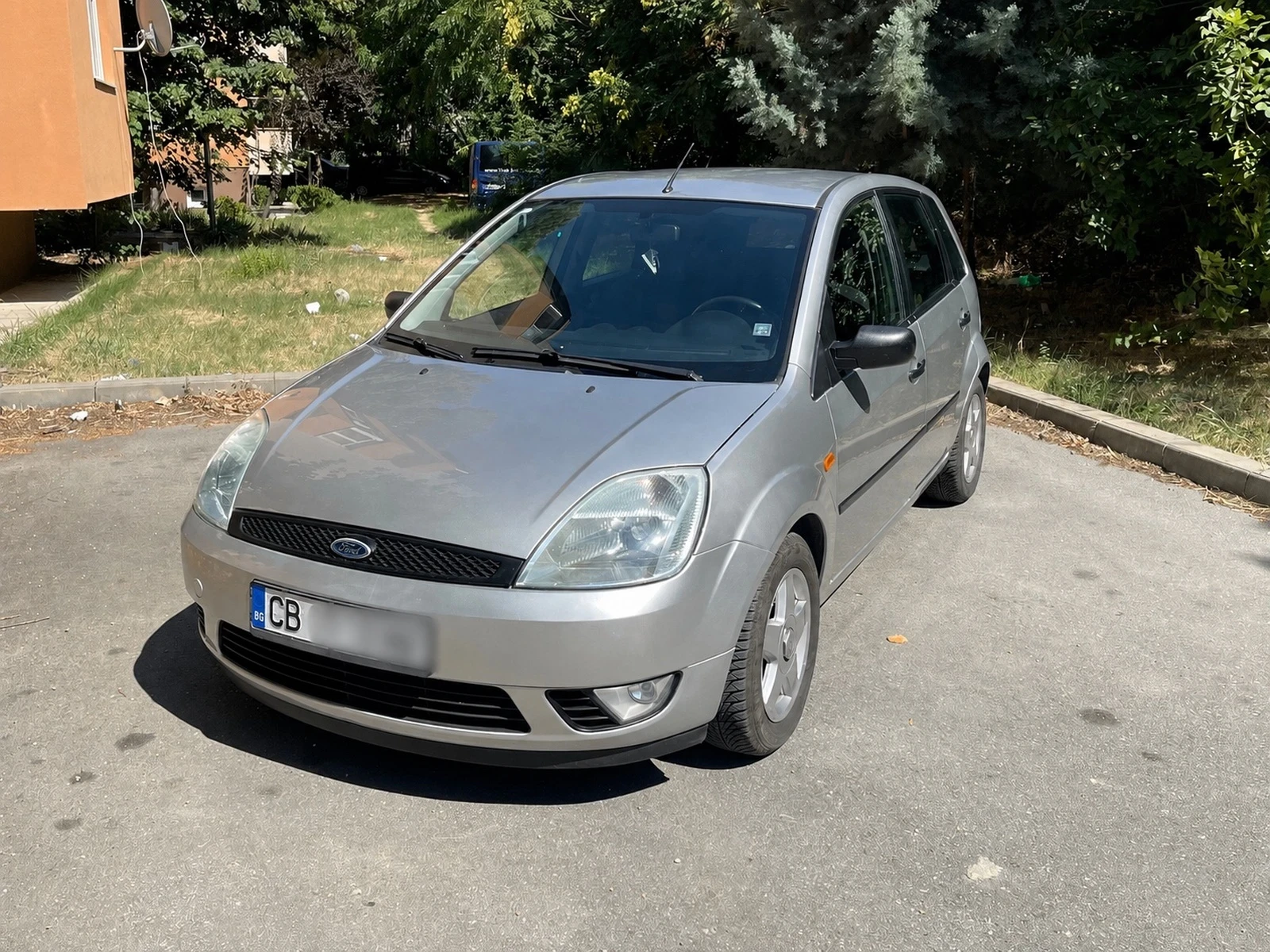 Ford Fiesta 1.25 CLIMA, снимка 4 - Автомобили и джипове - 55493336