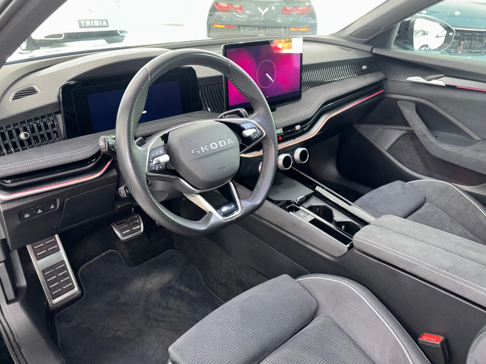 Skoda Superb 2.0 TDI 4x4 SPORTLINE CAMERA MATRIX-LED , снимка 8 - Автомобили и джипове - 55629237