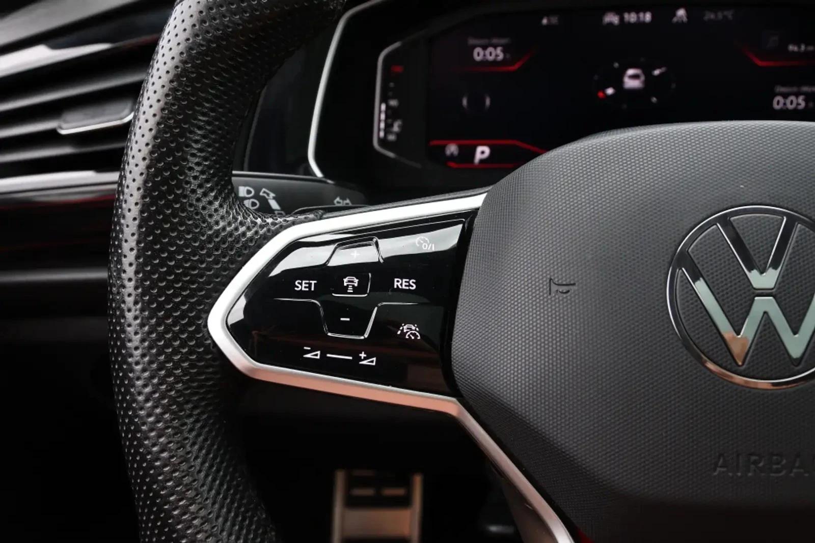 VW Jetta GLI AUTOBAHN ���� �� �������� ���������� | Mobile.bg � ����������� 10