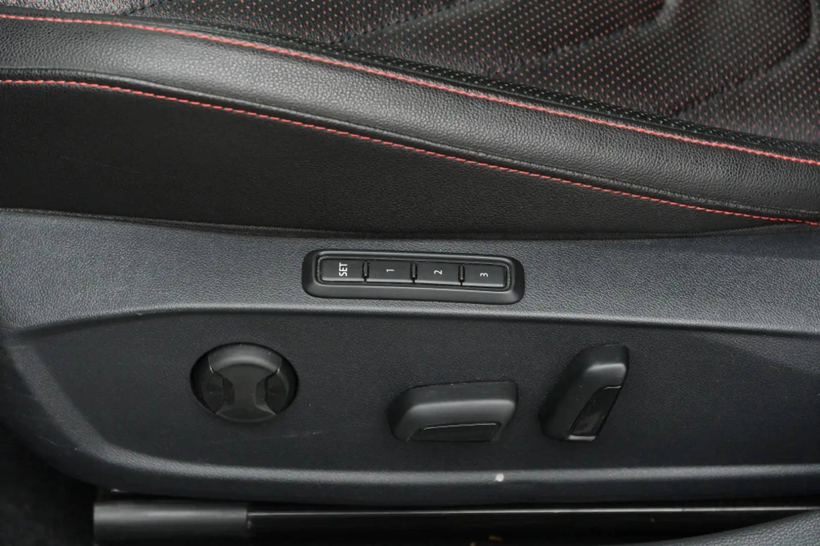 VW Jetta GLI AUTOBAHN ���� �� �������� ���������� | Mobile.bg � ����������� 13