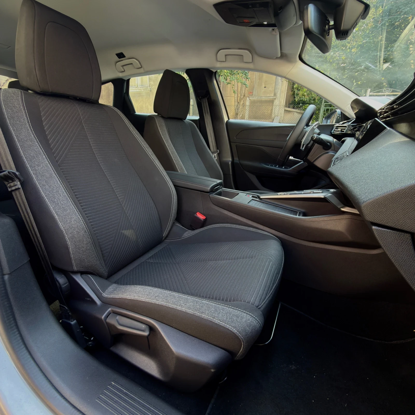Peugeot 308 GT 1.5BlueHdi, снимка 12 - Автомобили и джипове - 55775863