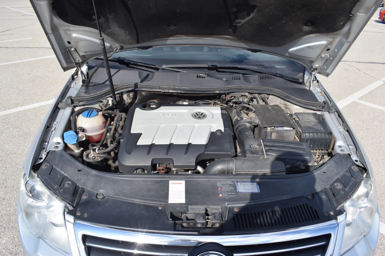 VW Passat 2.0 TDI CR, снимка 16 - Автомобили и джипове - 55833813