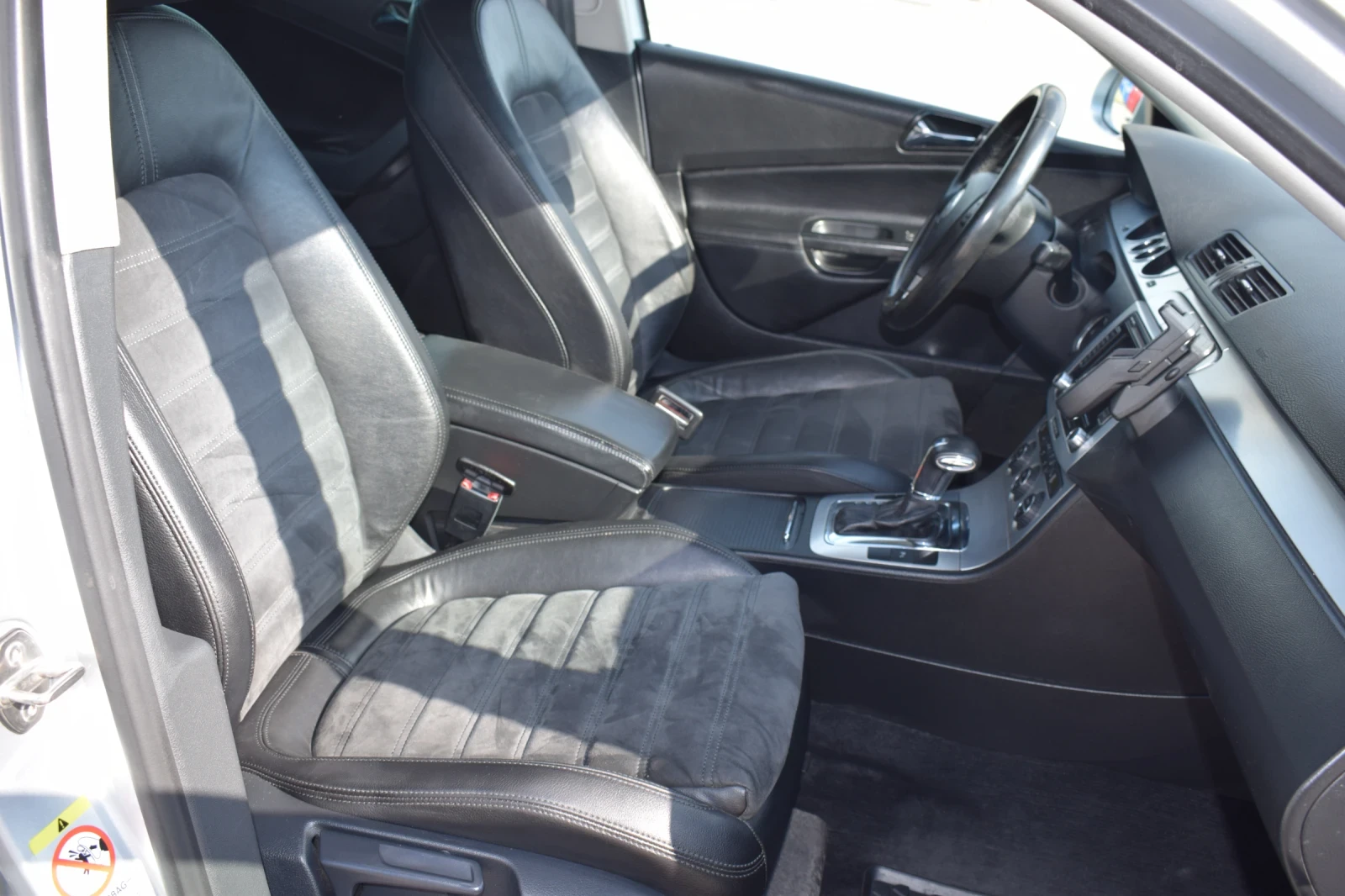 VW Passat 2.0 TDI CR, снимка 8 - Автомобили и джипове - 55833813