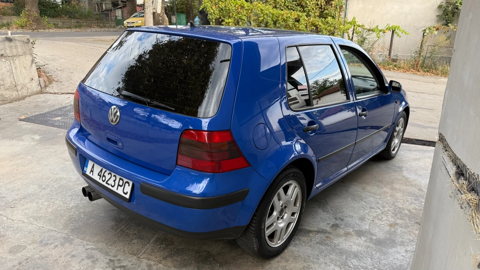VW Golf 1.9tdi 101кс, снимка 6 - Автомобили и джипове - 56074692