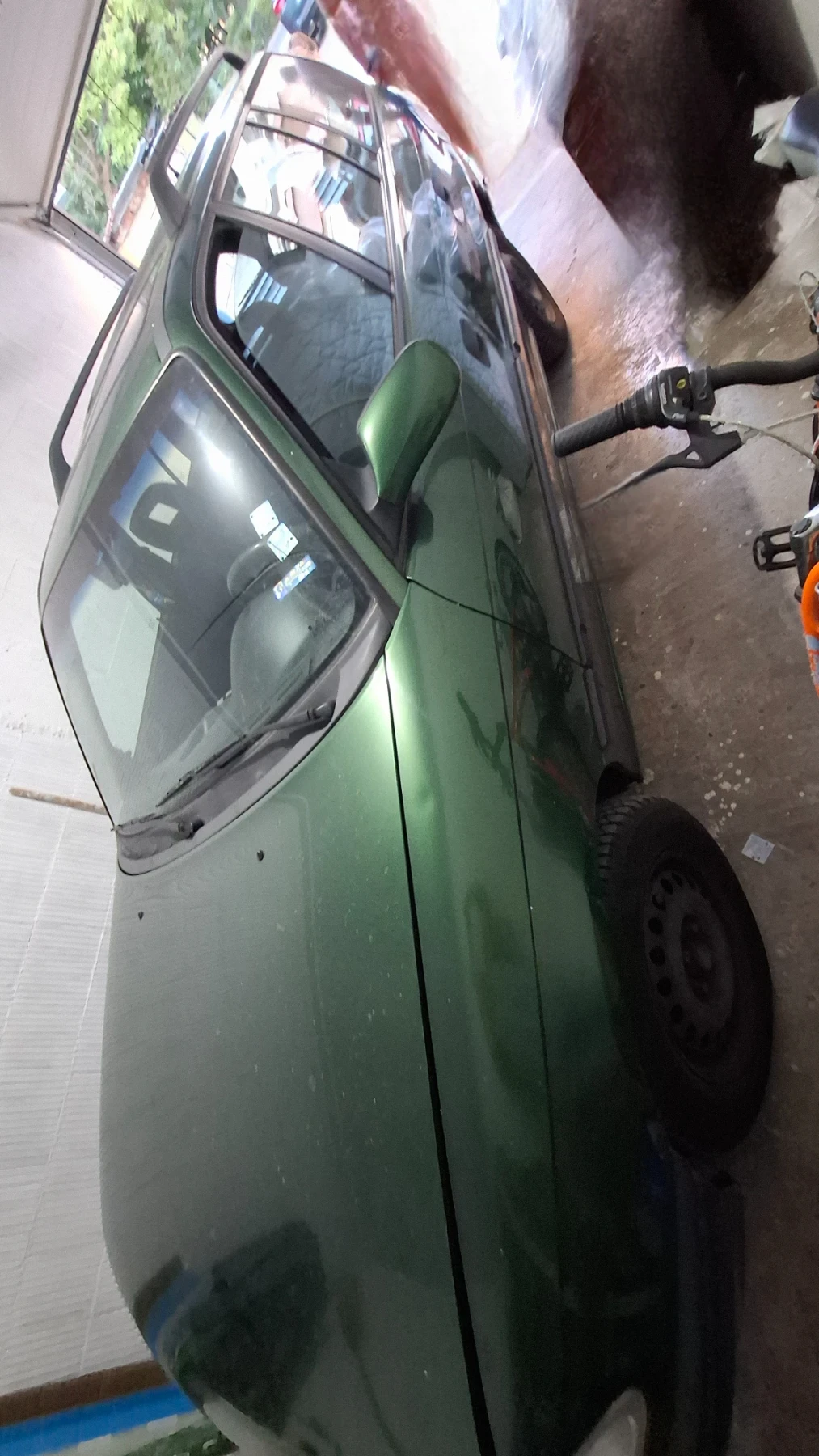 Opel Astra 1, 6 Комби, снимка 2 - Автомобили и джипове - 56136527