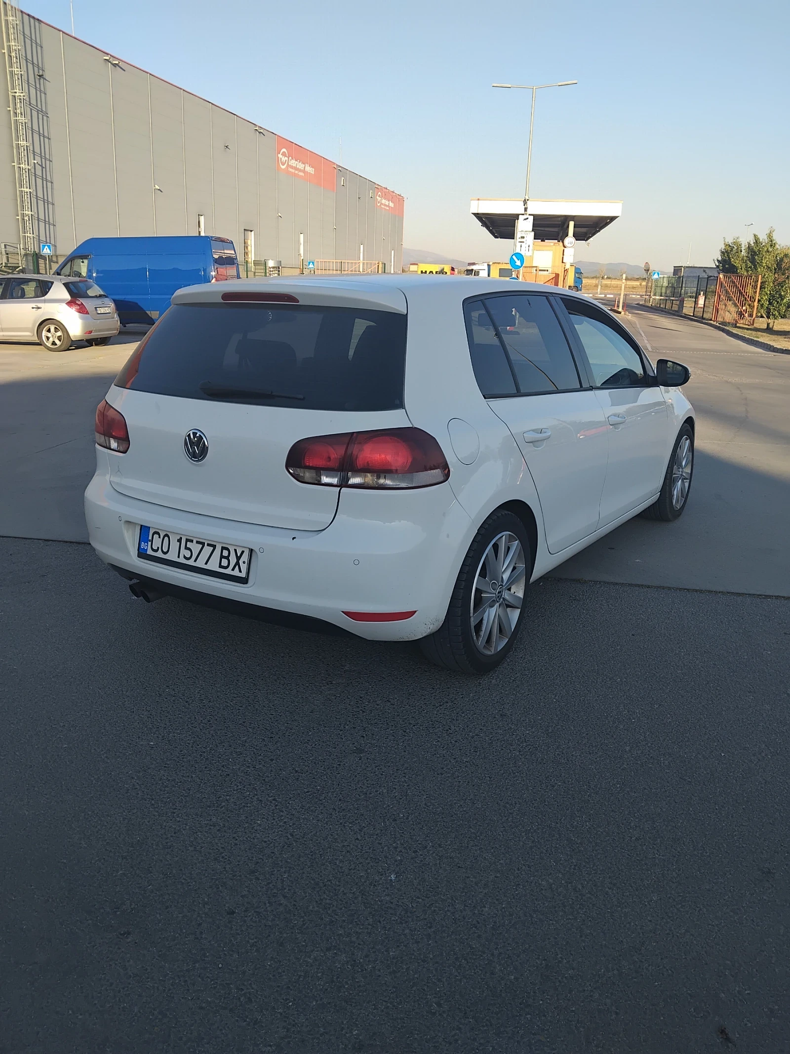 VW Golf, снимка 3 - Автомобили и джипове - 56376903
