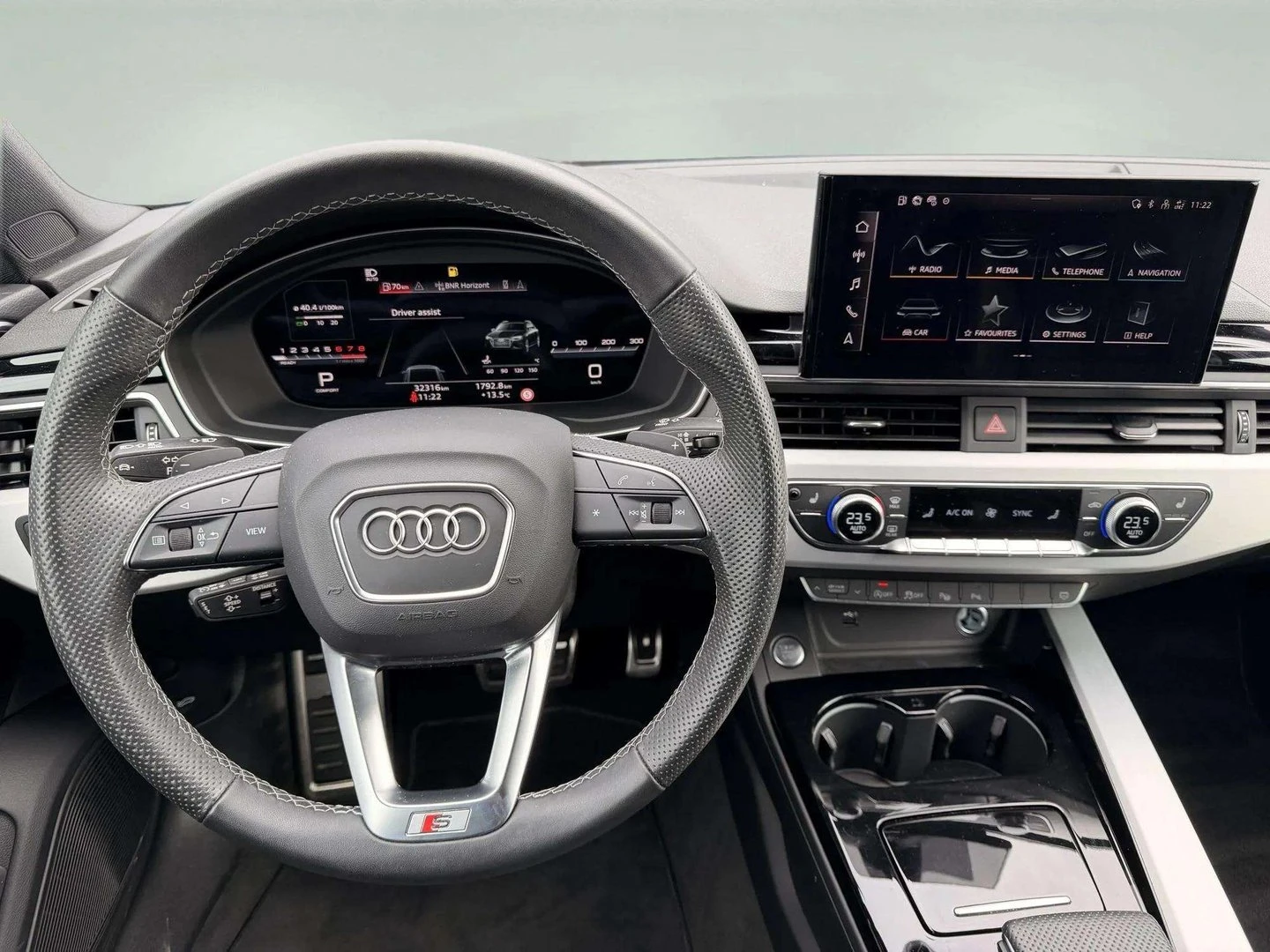 Audi A4, снимка 6 - Автомобили и джипове - 56536223