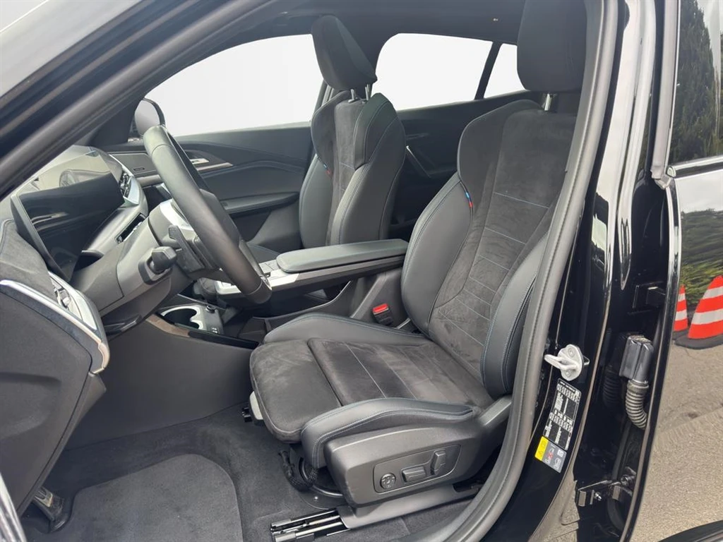 BMW iX2 xDrive30, снимка 6 - Автомобили и джипове - 56734670