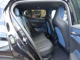 Volvo EX30 Plus Twin Motor Performance AWD | Mobile.bg    11