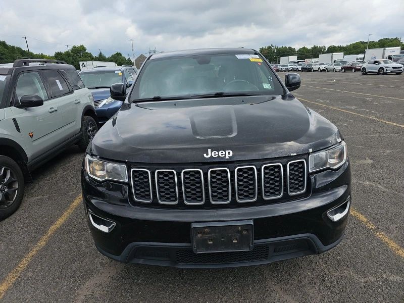 Jeep Grand cherokee Laredo, снимка 3 - Автомобили и джипове - 48280016