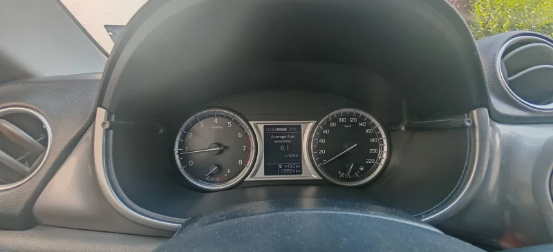 Suzuki Vitara 4* 4, каско, камера, реален пробег, + гуми с джант, снимка 10 - Автомобили и джипове - 50924920