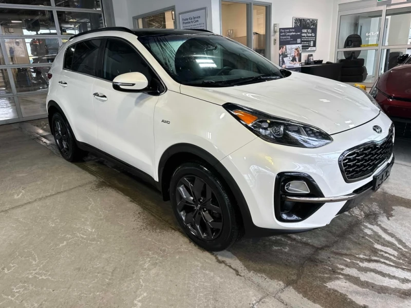 Kia Sportage * EX Premium S AWD * Шибидах * 2 Ключа * Carfax, снимка 2 - Автомобили и джипове - 53453928