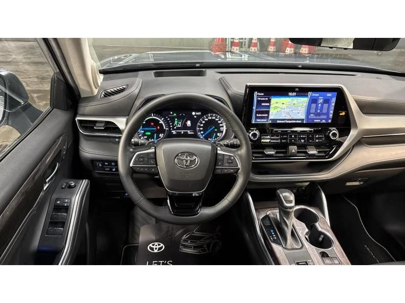 Toyota Highlander 2.5HSD LUXURY PREMIUM, снимка 9 - Автомобили и джипове - 54881176
