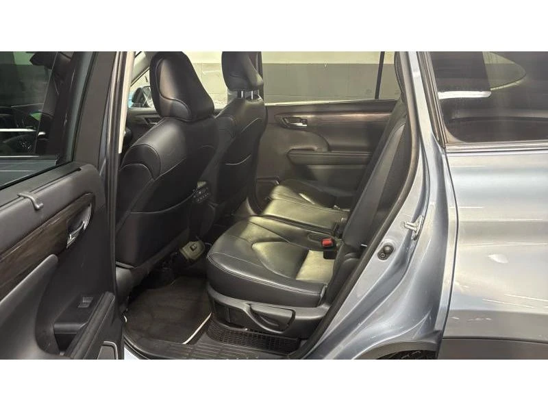 Toyota Highlander 2.5HSD LUXURY PREMIUM, снимка 11 - Автомобили и джипове - 54881176