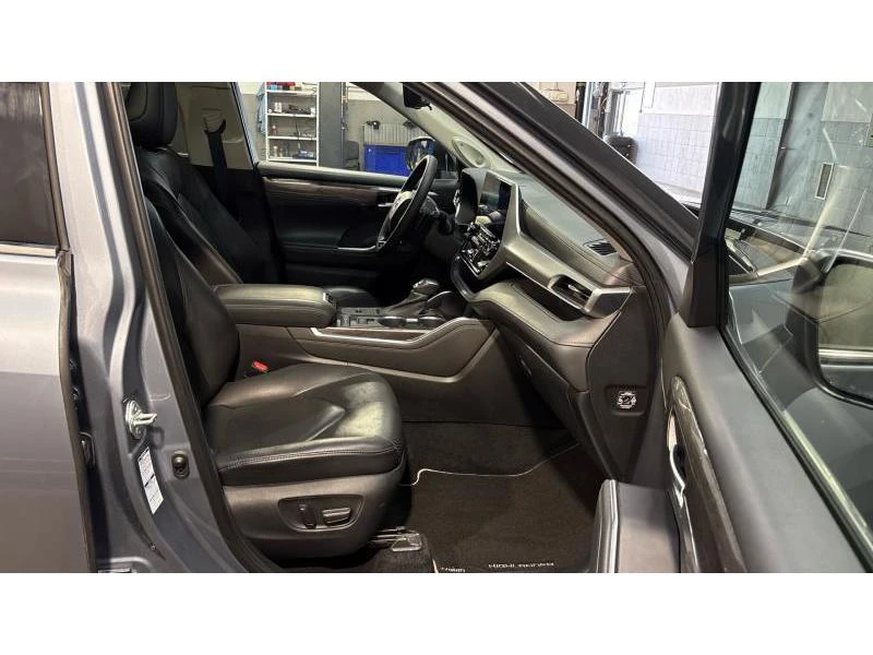Toyota Highlander 2.5HSD LUXURY PREMIUM, снимка 6 - Автомобили и джипове - 54881176