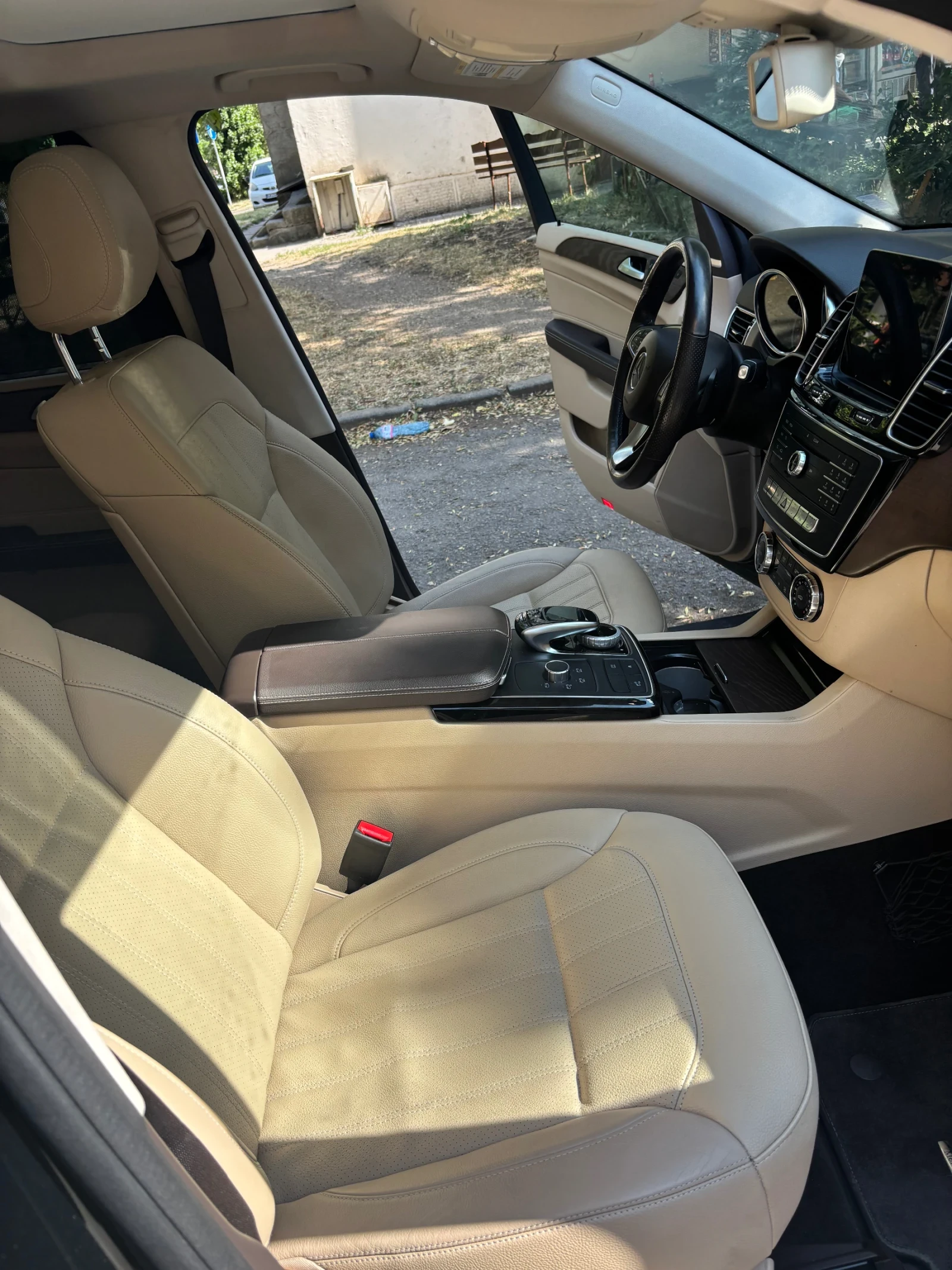 Mercedes-Benz GLE 400  - изображение 7