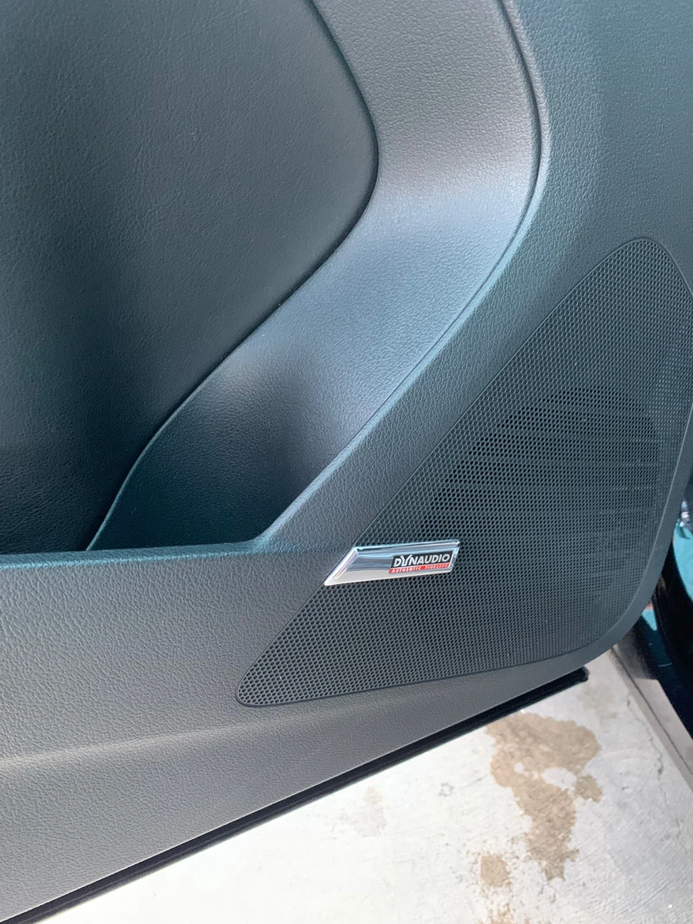 VW Tiguan R line | Mobile.bg � ����������� 11