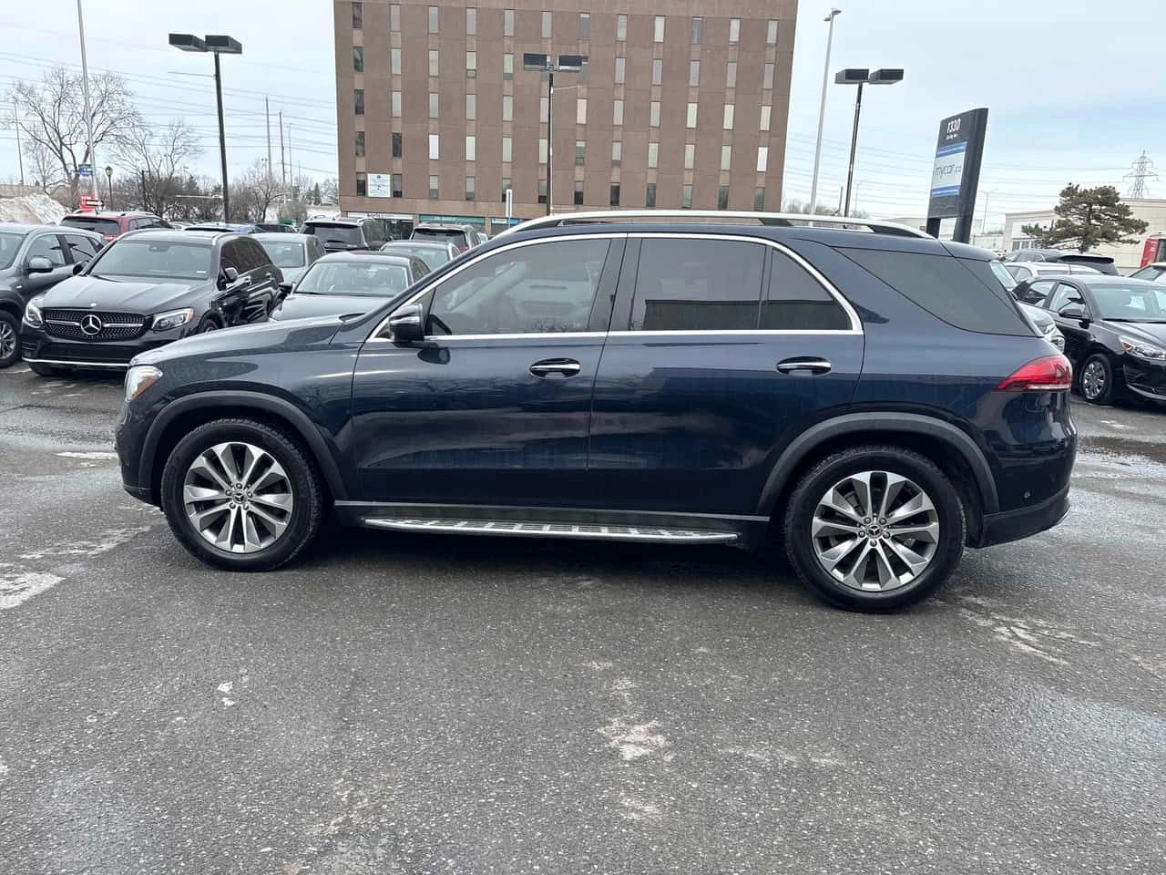 Mercedes-Benz GLE 350 CARFAX /Кожа/Нави/Подгрев/Панорама - изображение 3