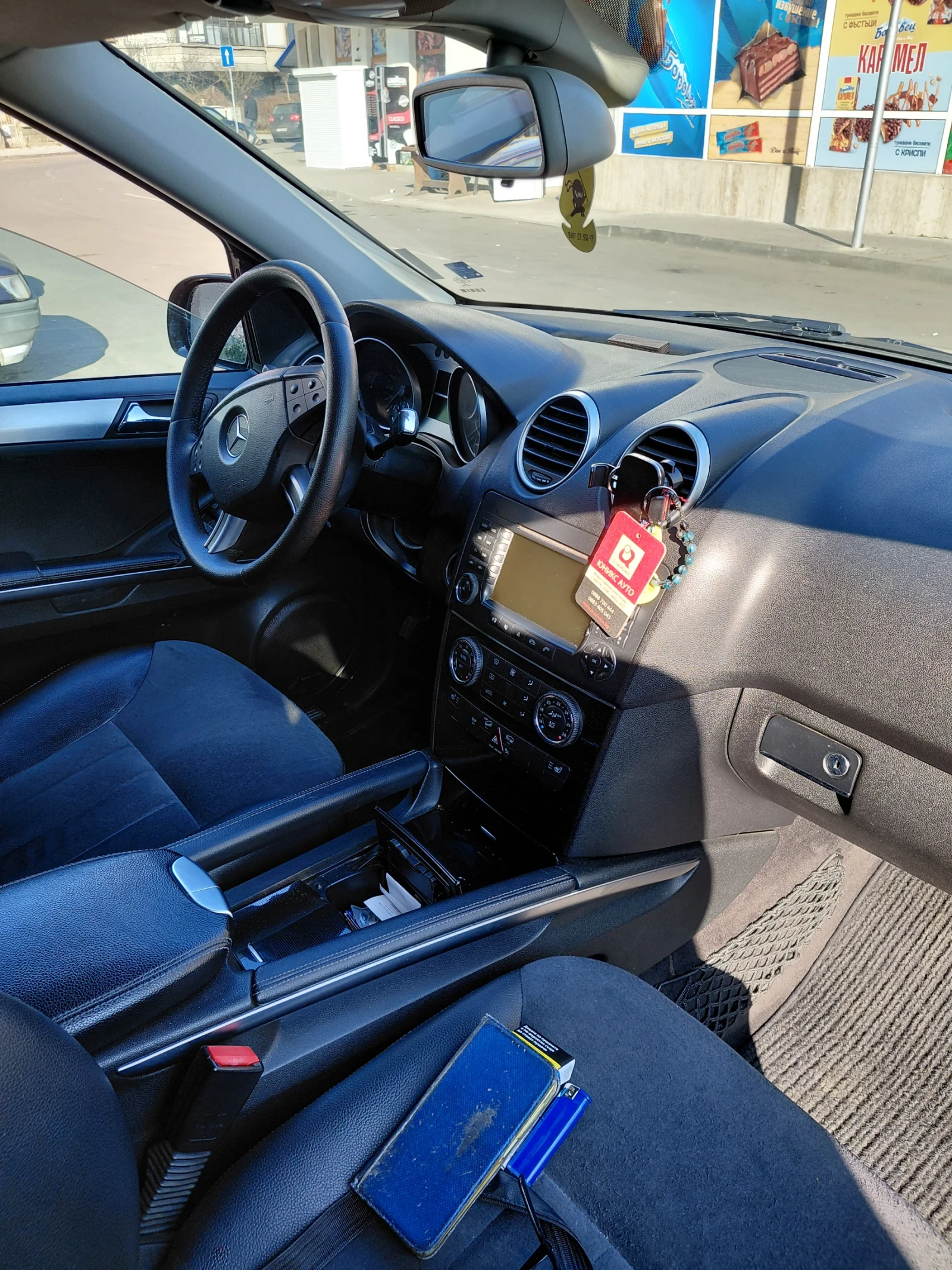 Mercedes-Benz ML 320, снимка 6 - Автомобили и джипове - 53716609