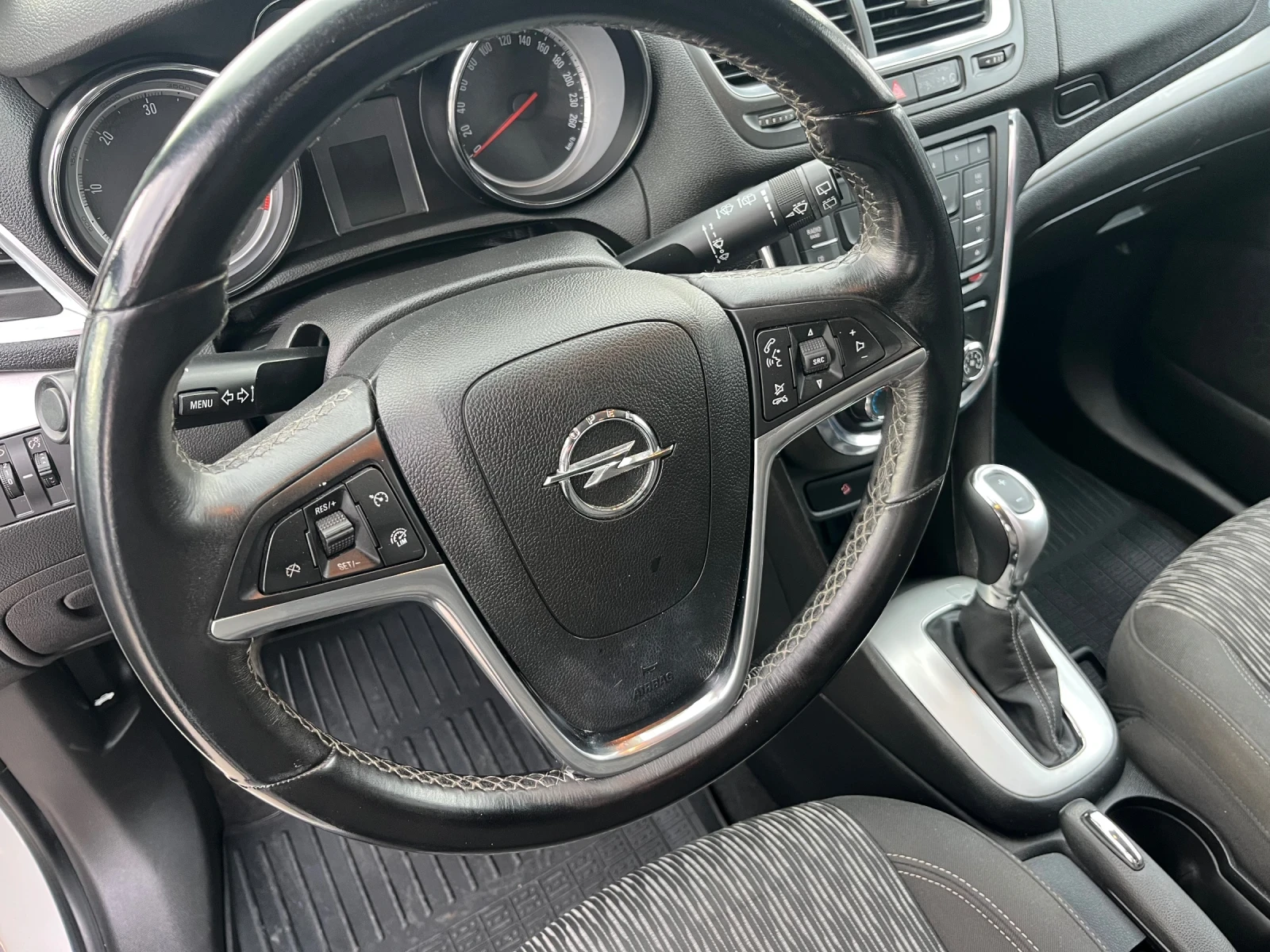 Opel Mokka 1.7CDTI.Avtomatik.Top.Собствен лизинг!!!!, снимка 15 - Автомобили и джипове - 53916972