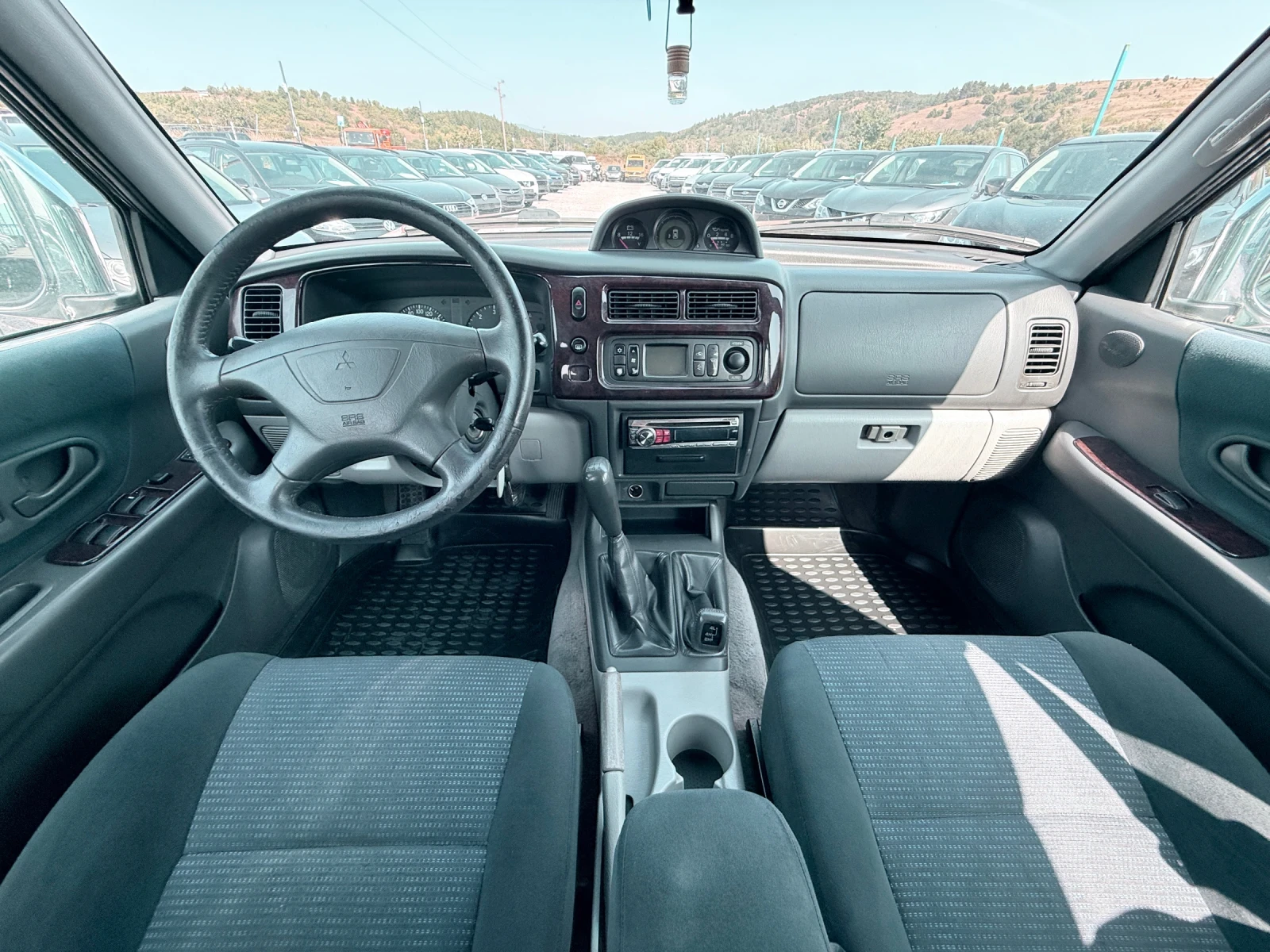 Mitsubishi Pajero sport 2.5 D, снимка 10 - Автомобили и джипове - 55886185