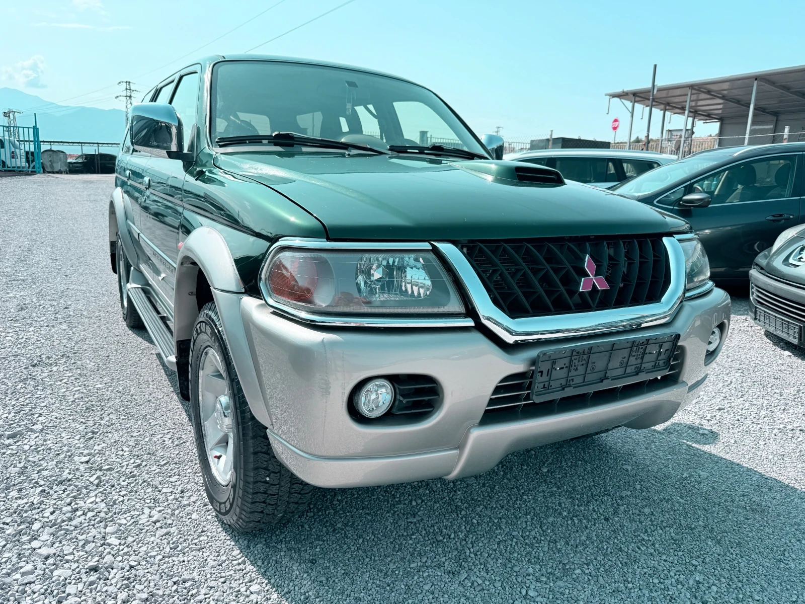 Mitsubishi Pajero sport 2.5 D, снимка 8 - Автомобили и джипове - 55886185