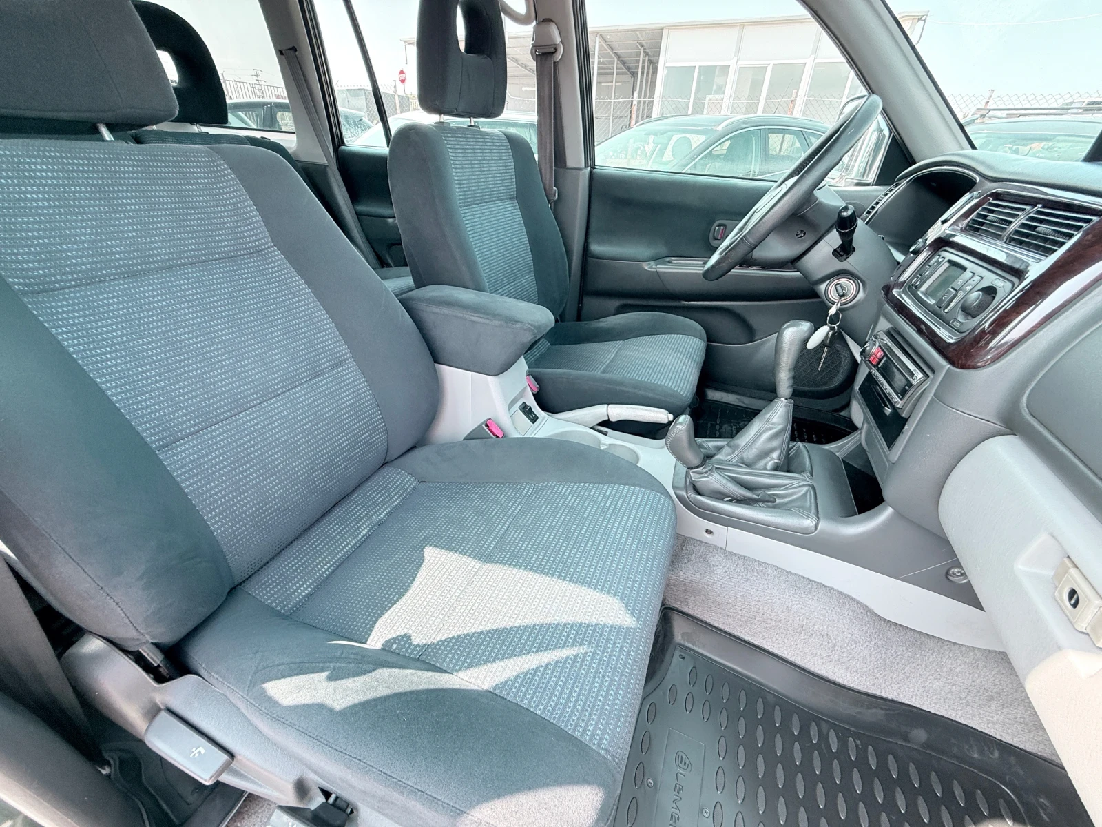 Mitsubishi Pajero sport 2.5 D, снимка 11 - Автомобили и джипове - 55886185