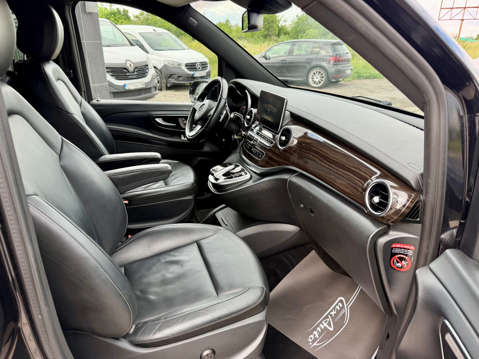 Mercedes-Benz V 250 EXTRALONG#EXCLUSIVE#CAMERA#MEMORY#AMBIENT#2019г, снимка 8 - Бусове и автобуси - 54648025