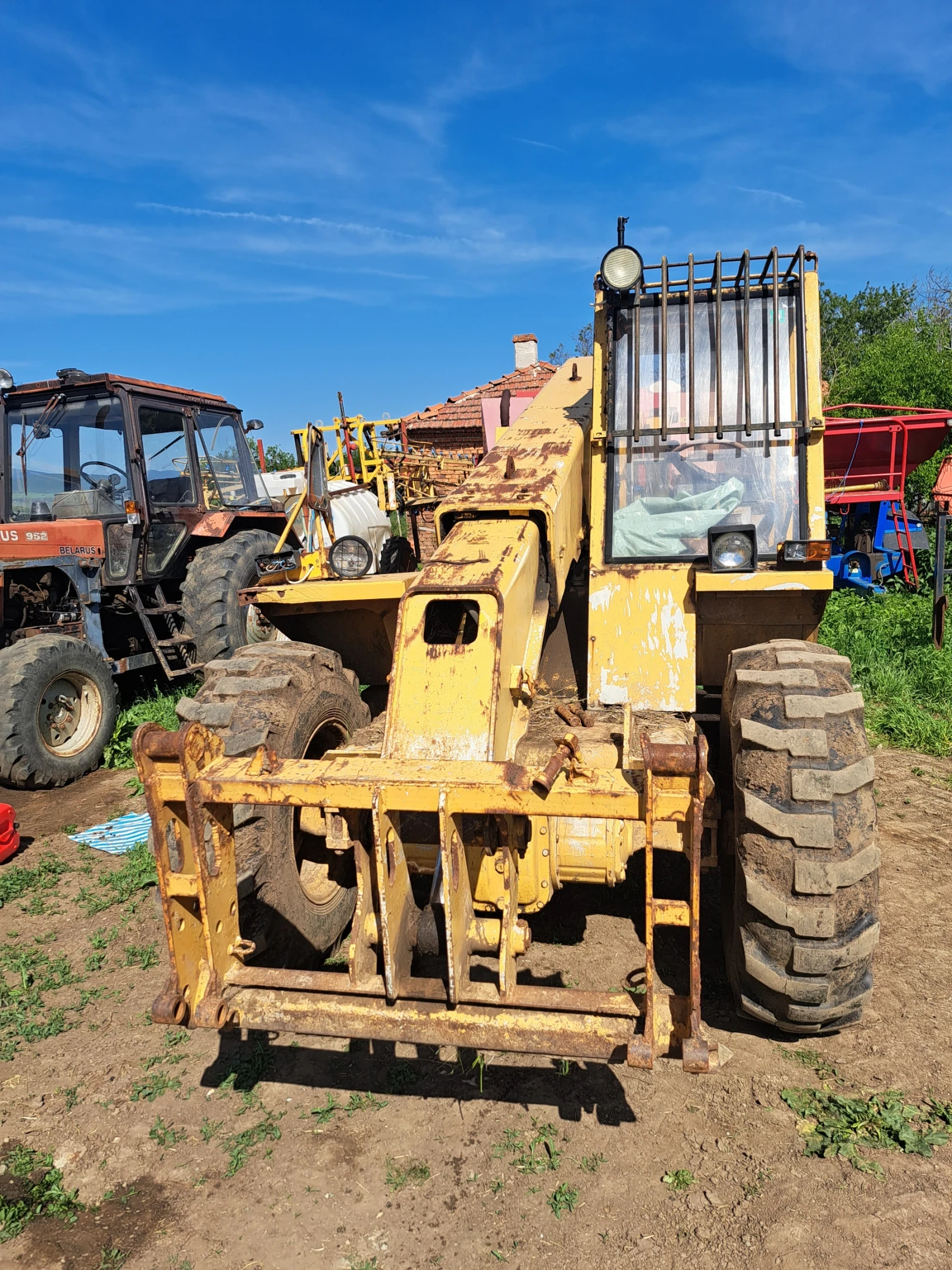 Телескопичен товарач JCB, снимка 1