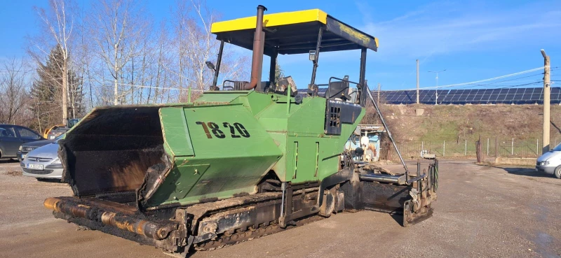 Асфалтополагаща машина Друга марка TITAN 7820, снимка 3 - Индустриална техника - 53118856