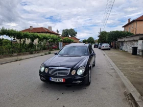 ������ Mercedes-Benz E 220