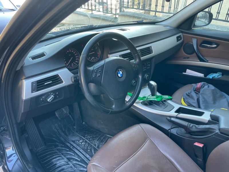 BMW 320 Facelift/Xdrive, снимка 7 - Автомобили и джипове - 46985267